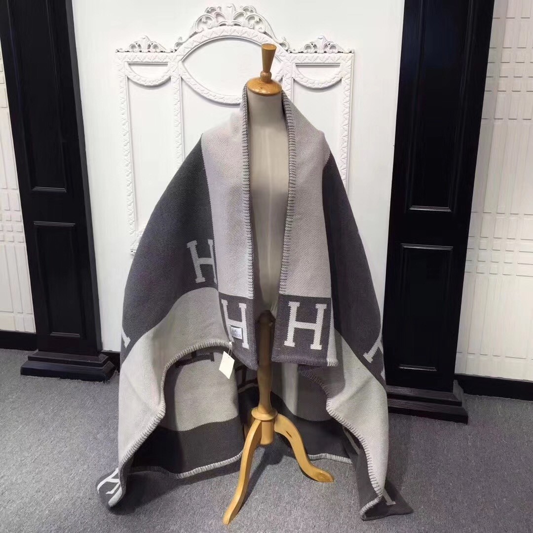 H**mes avalon blanket in grey wool and cashmere