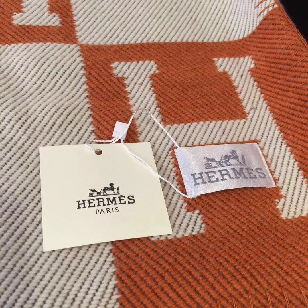 H**mes avalon blanket in orange wool and cashmere