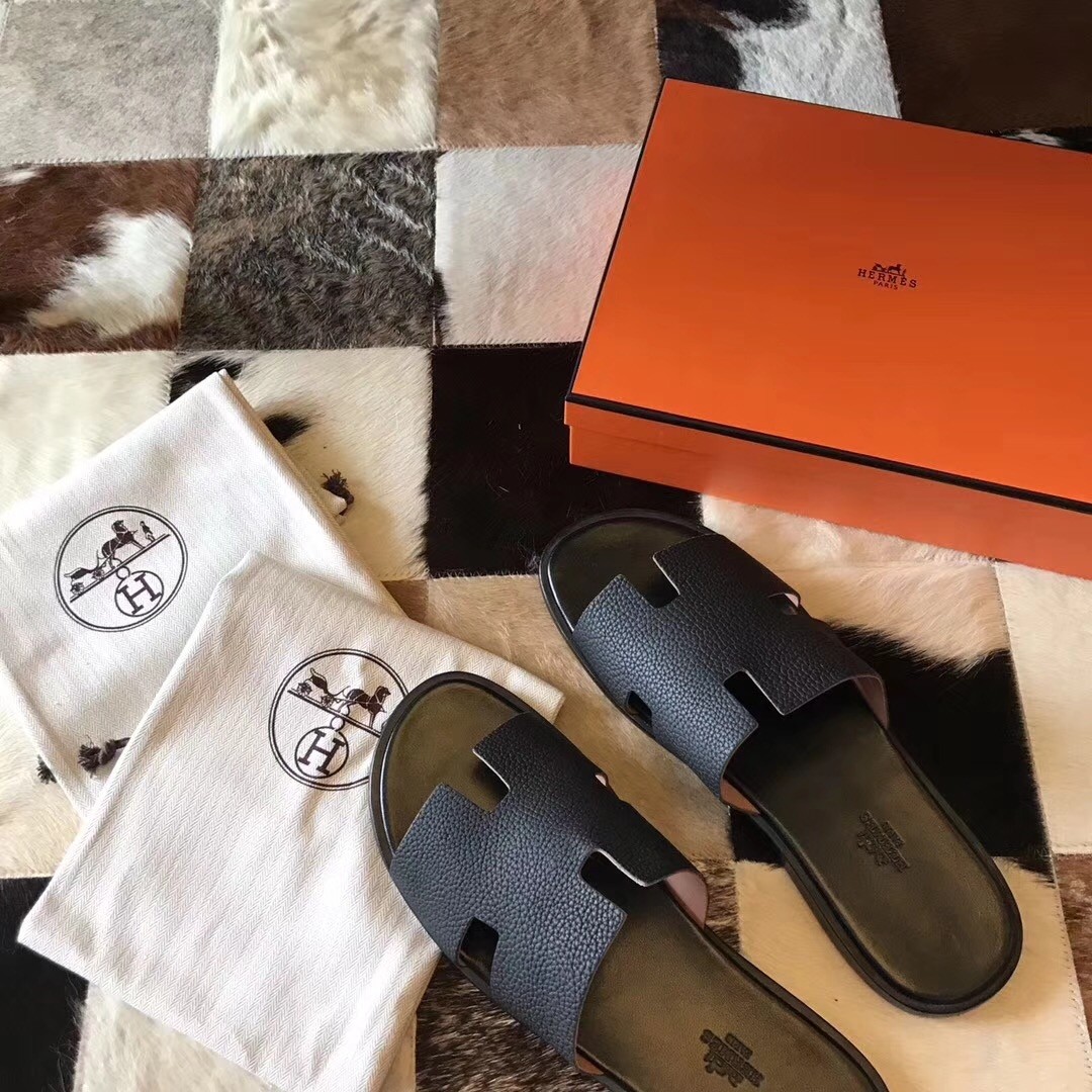 H**mes izmir sandals in black clemence leather