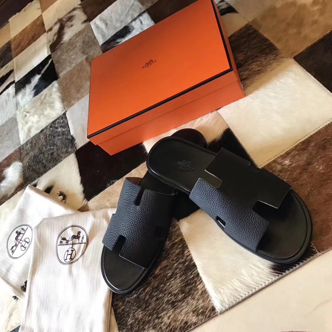 H**mes izmir sandals in black clemence leather