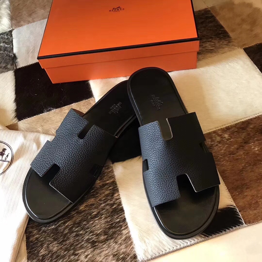 H**mes izmir sandals in black clemence leather