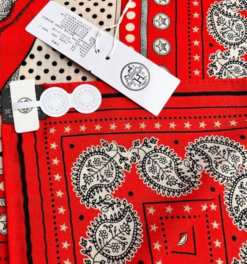 H**mes red zouaves et dragons bandana shawl 140