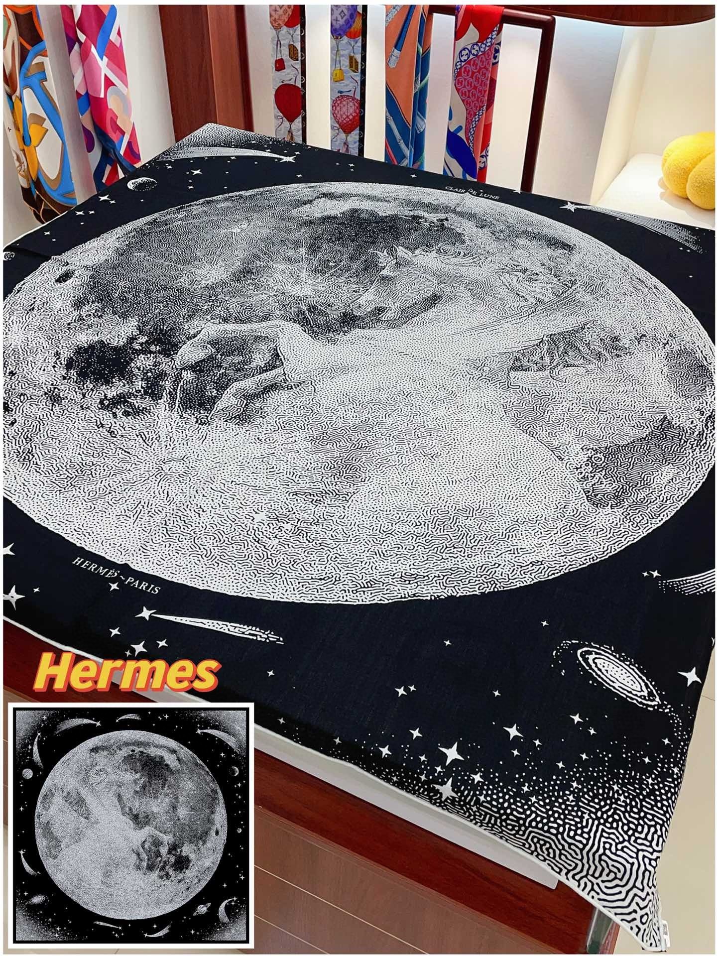 H**mes black clair de lune shawl 140