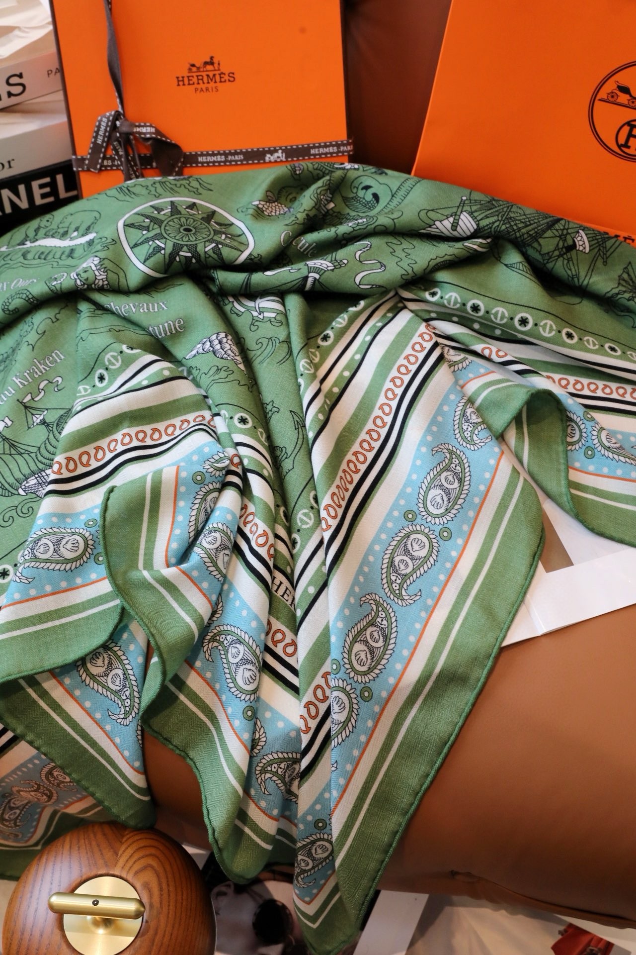 H**mes green tatouages marins bandana shawl 140