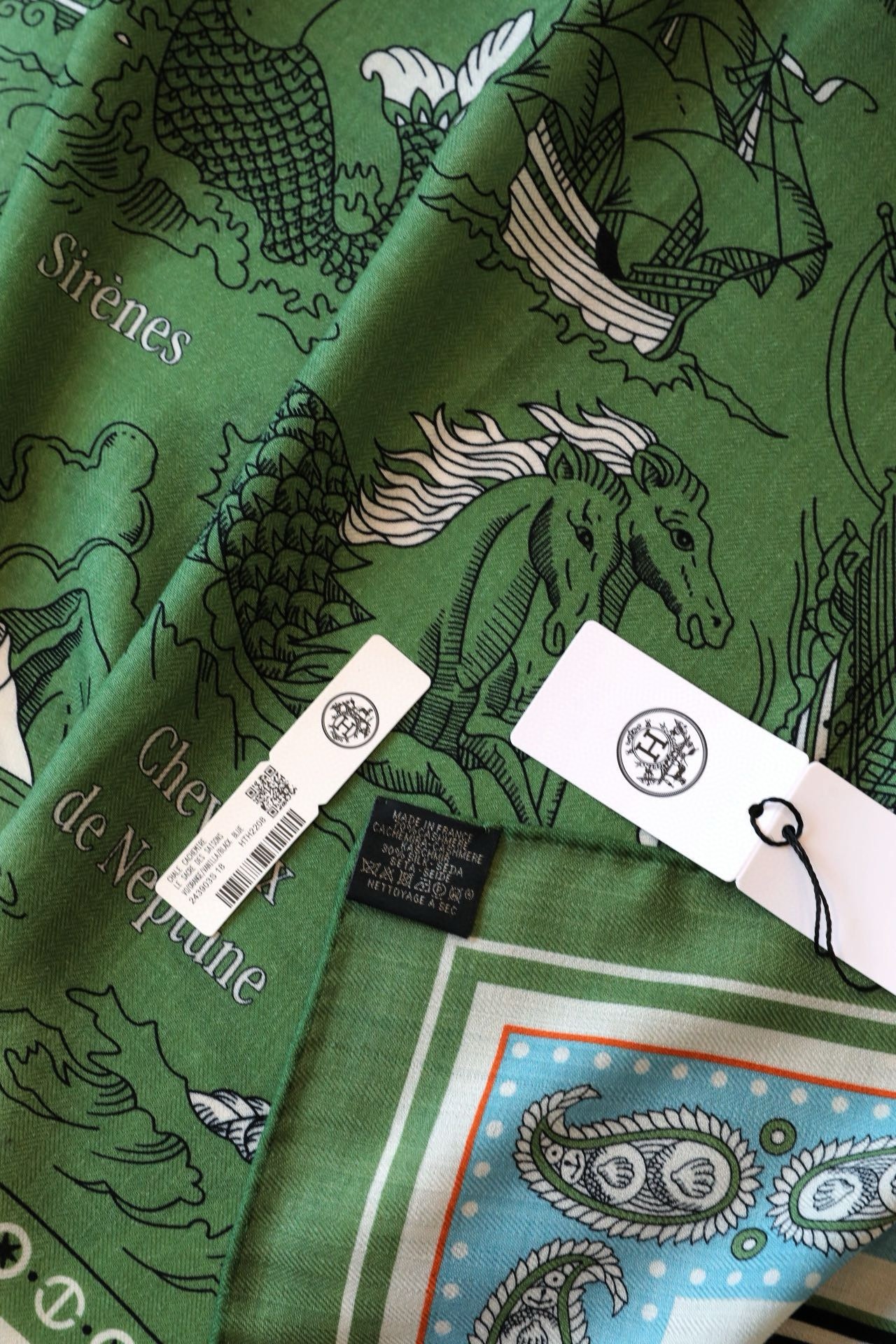 H**mes green tatouages marins bandana shawl 140