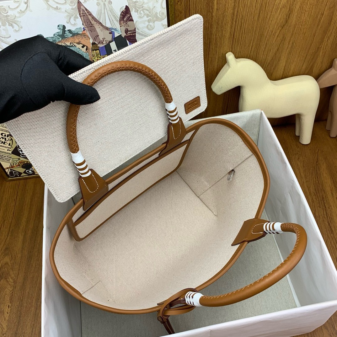 H**mes steeple 25 bag in h plume canvas with clic clac panoplie equestre