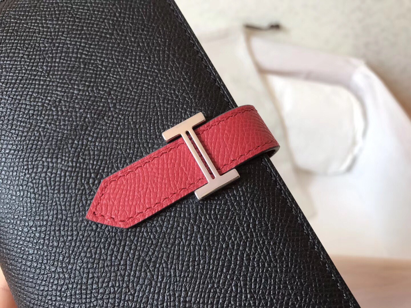 H**mes bi-color epsom bearn wallet black/ruby