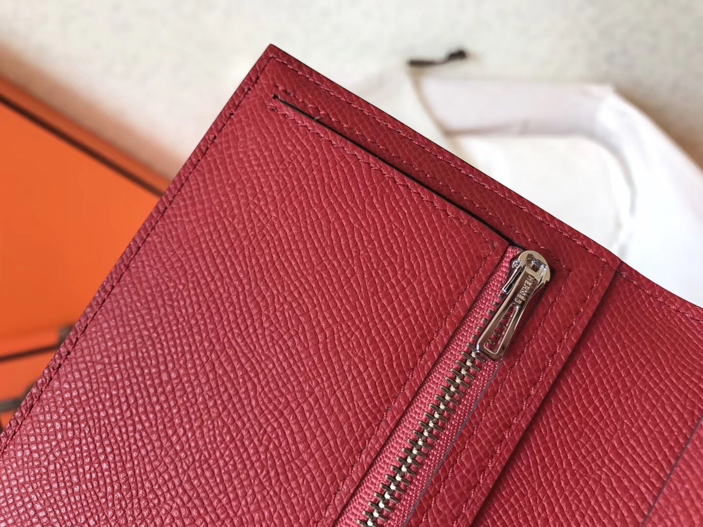 H**mes bi-color epsom bearn wallet black/ruby