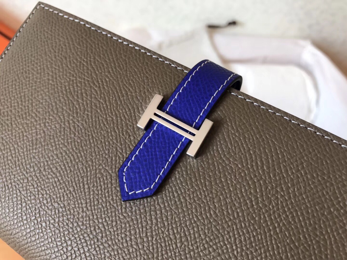H**mes bi-color epsom bearn wallet taupe/electric blue