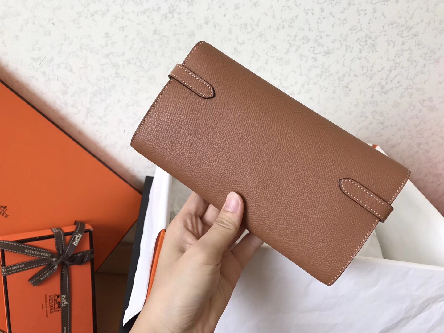H**mes kelly classic long wallet in brown epsom leather