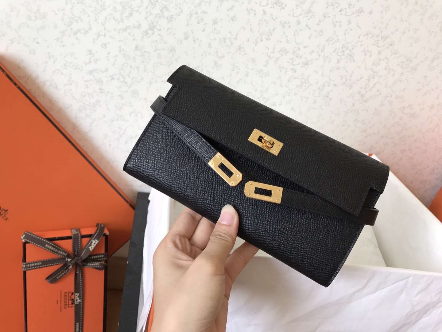 H**mes kelly classic long wallet in black epsom leather
