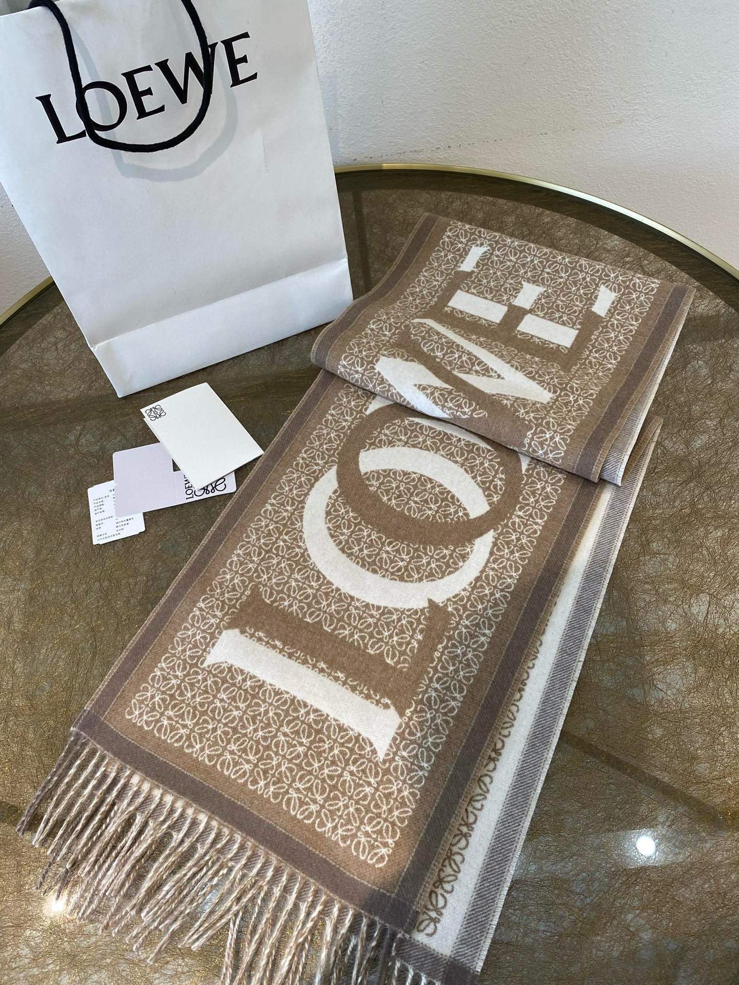 L0ew* love scarf in beige wool and cashmere