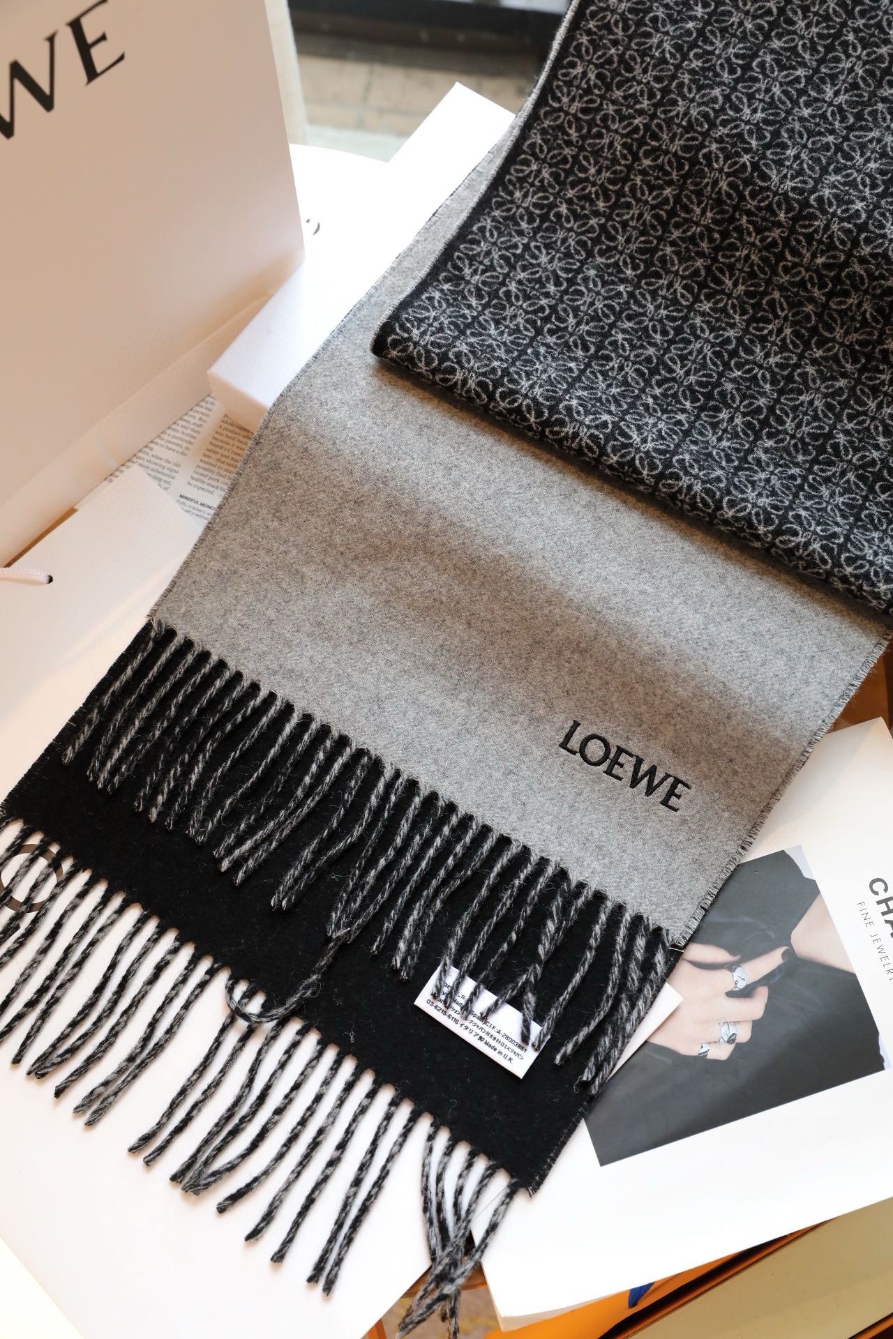 L0ew* anagram scarf in grey/black wool and cashmere