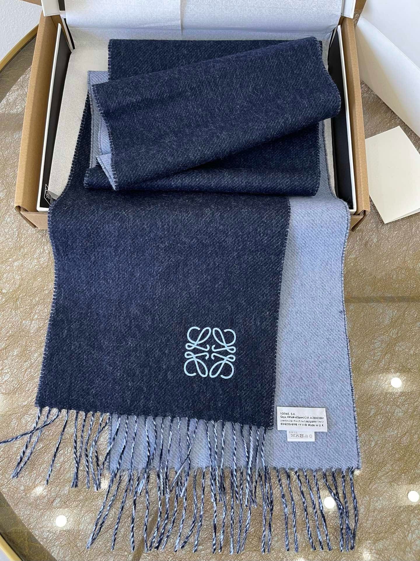 L0ew* double f**e scarf in navy/light blue wool and cashmere