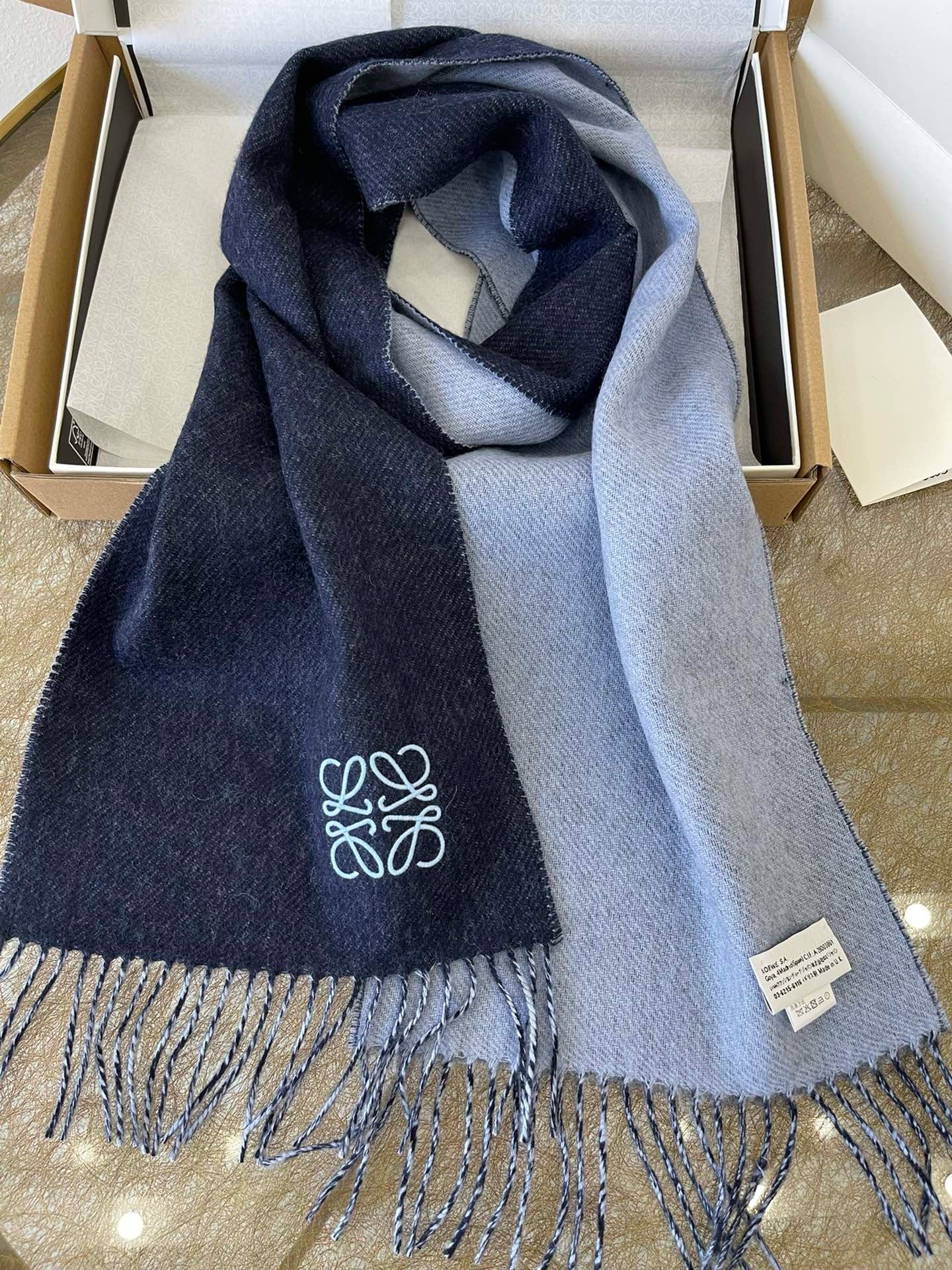 L0ew* double f**e scarf in navy/light blue wool and cashmere