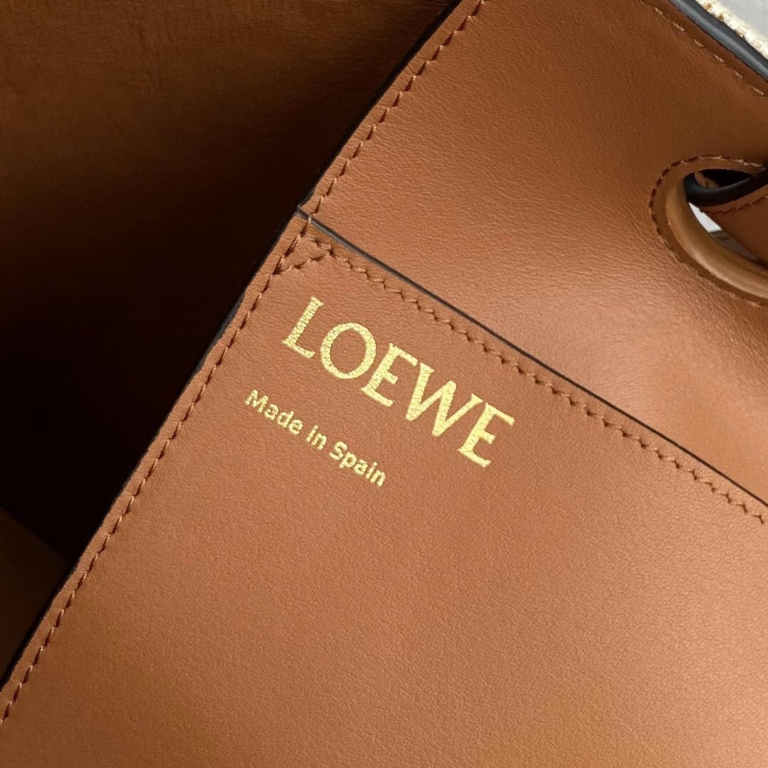 L0ew* anagram medium tote bag in jacquard and calfskin