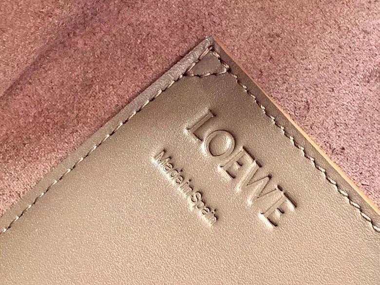 L0ew* medium balloon bucket bag in taupe calfskin