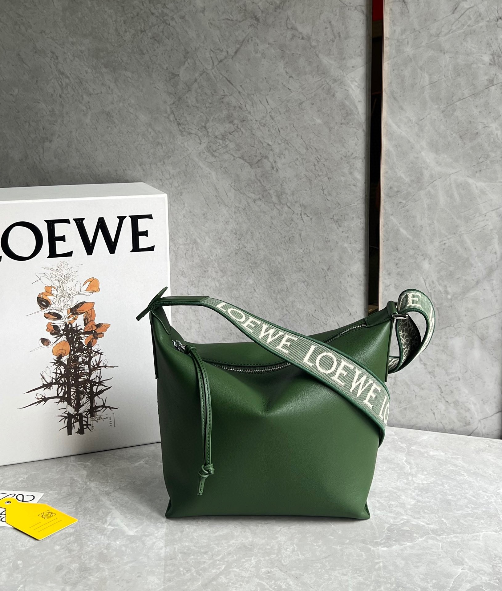 L0ew* cubi small bag in green calfskin and jacquard