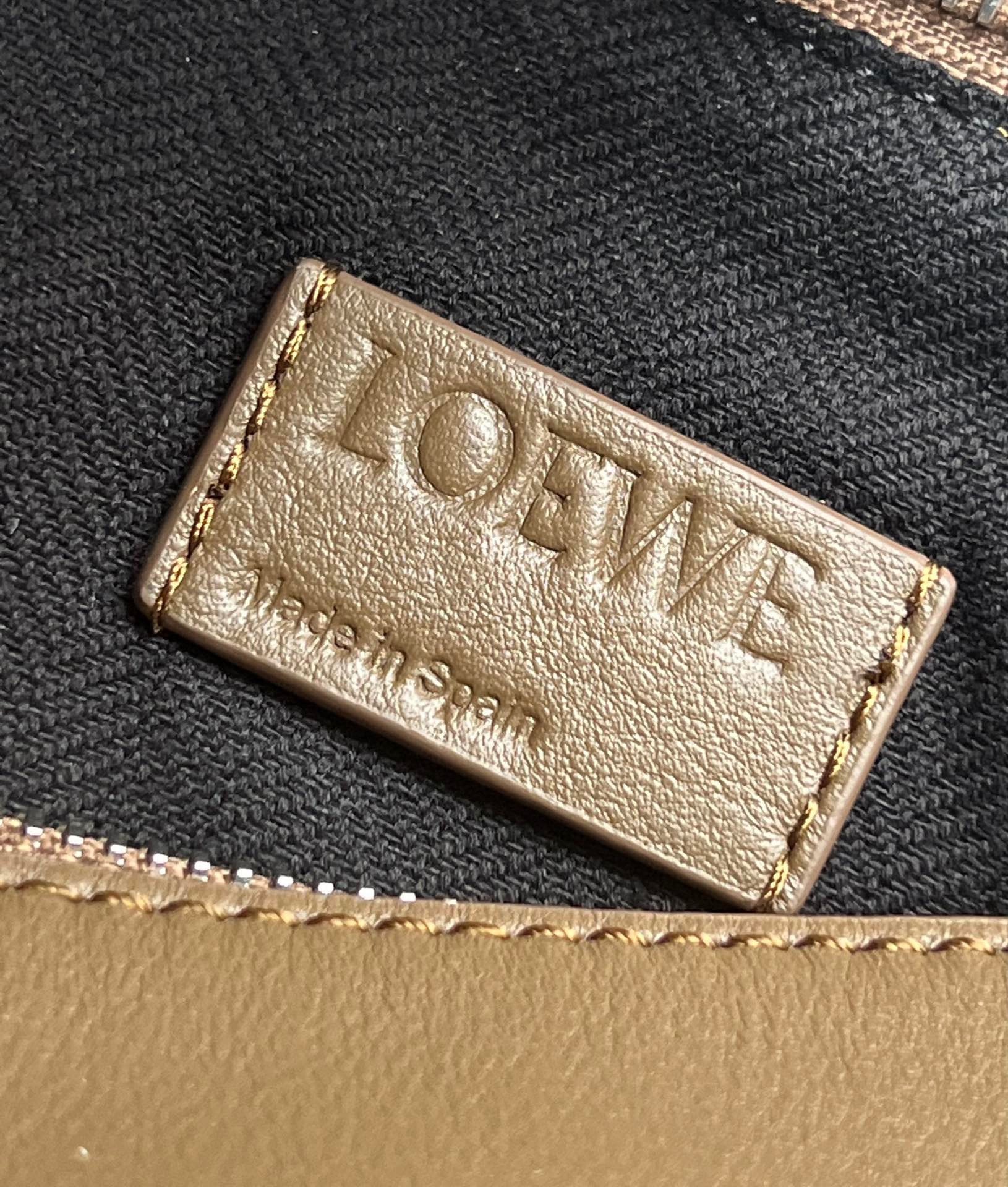 L0ew* cubi small bag in winter brown calfskin and jacquard
