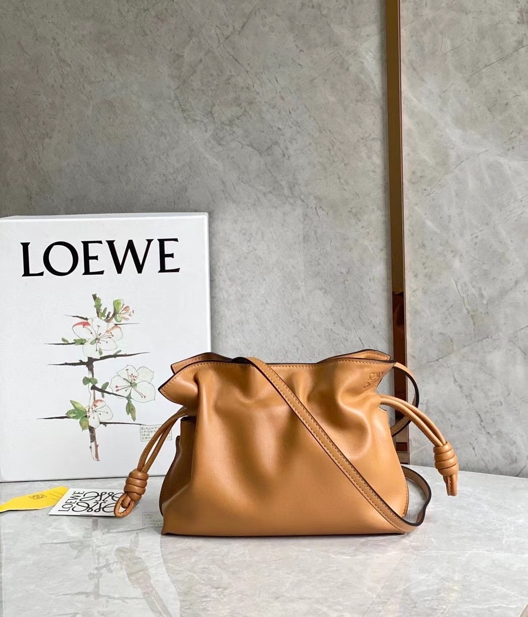 L0ew* flamenco mini clutch in brown nappa leather