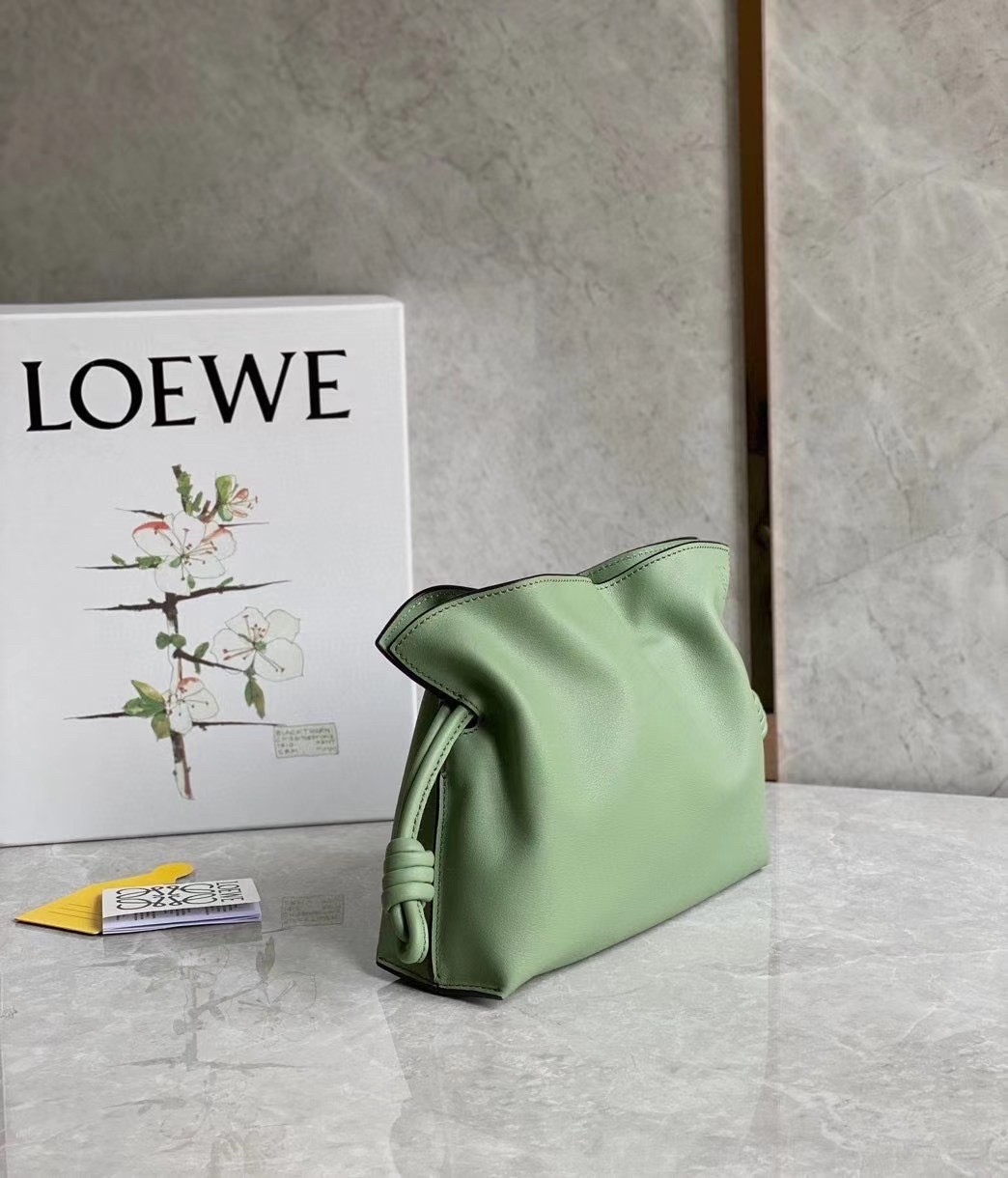 L0ew* flamenco mini clutch in rosemary nappa leather