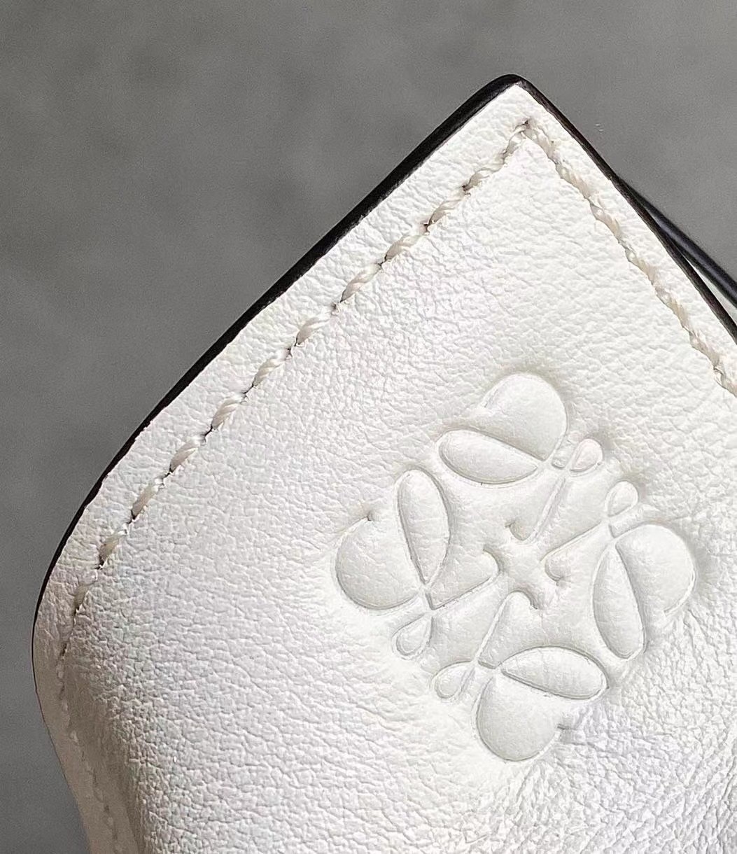 L0ew* flamenco mini clutch in white nappa leather