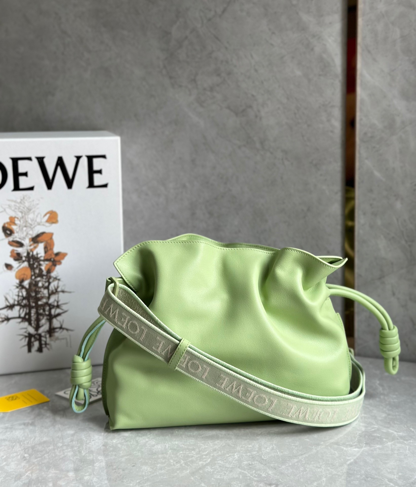 L0ew* flamenco clutch bag in lime green leather