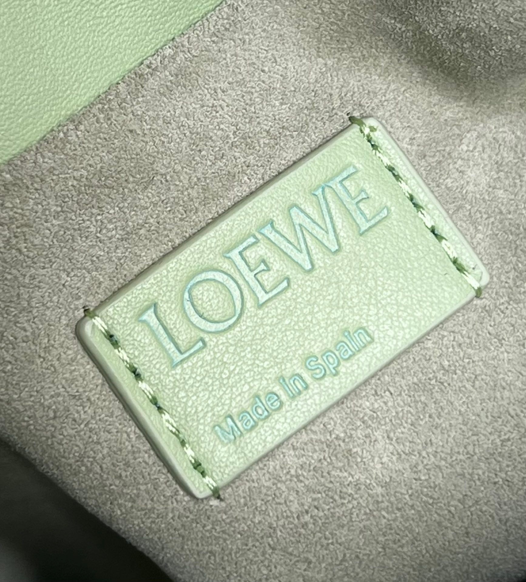 L0ew* flamenco clutch bag in lime green leather