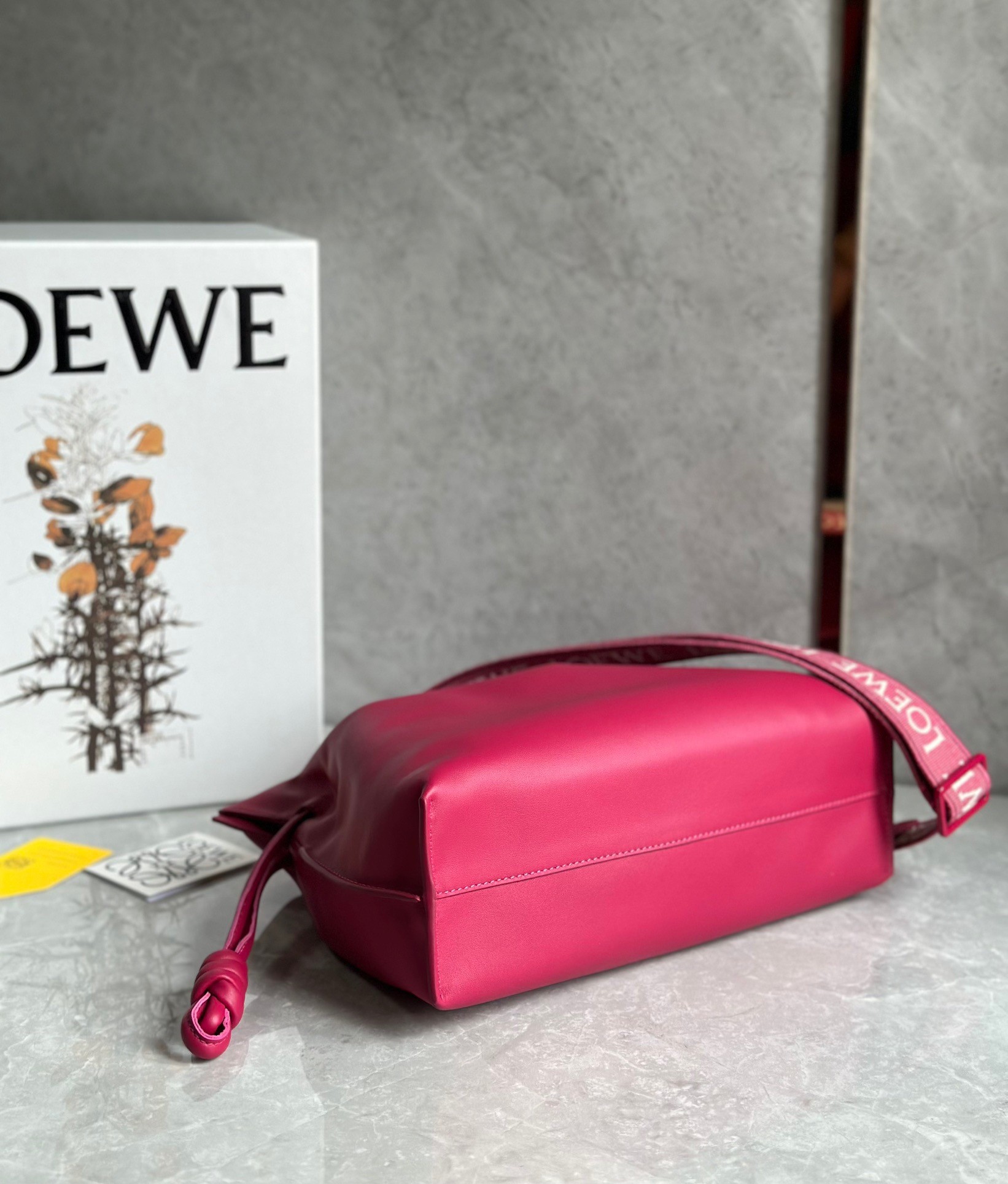 L0ew* flamenco clutch bag in ruby red leather