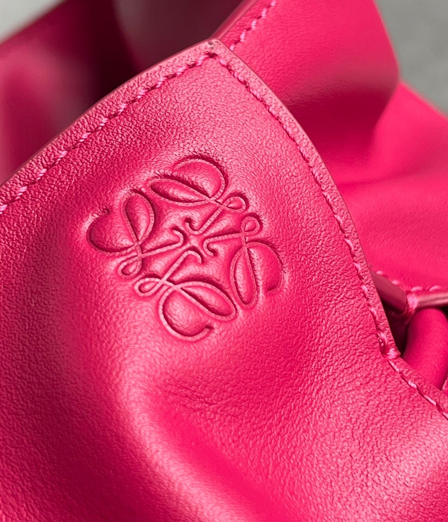 L0ew* flamenco clutch bag in ruby red leather