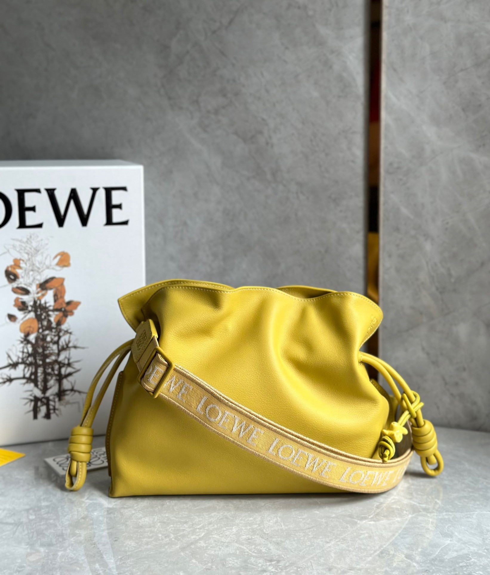 L0ew* flamenco clutch bag in pale yellow leather
