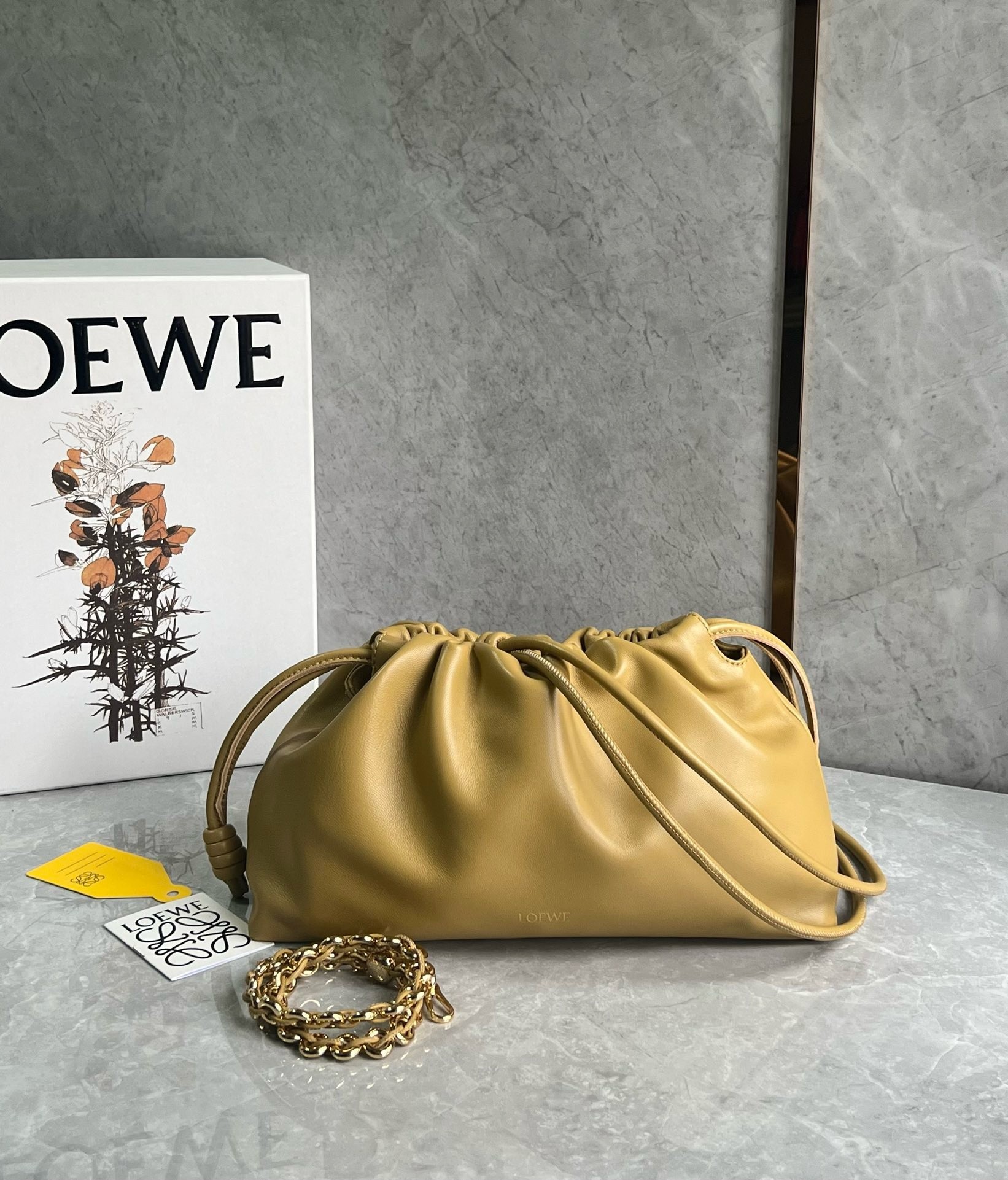 L0ew* flamenco purse in sahara nappa lambskin
