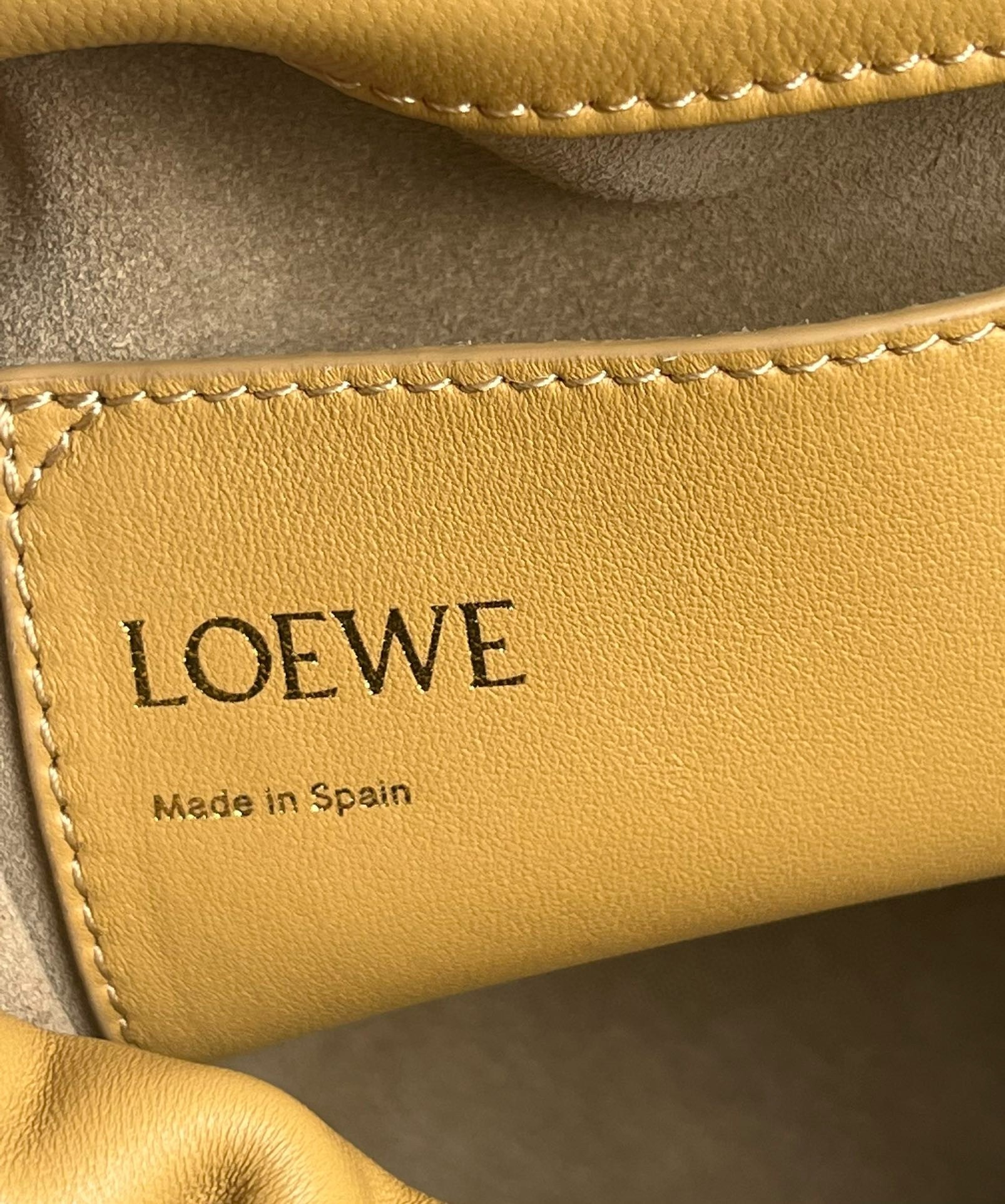 L0ew* flamenco purse bucket bag in sahara nappa lambskin