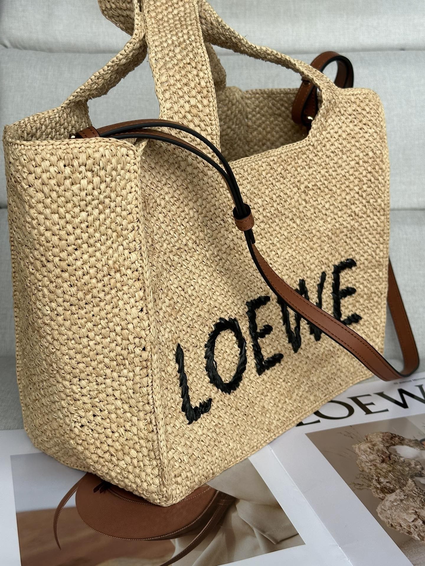 L0ew* small L0ew* font tote in natural raffia