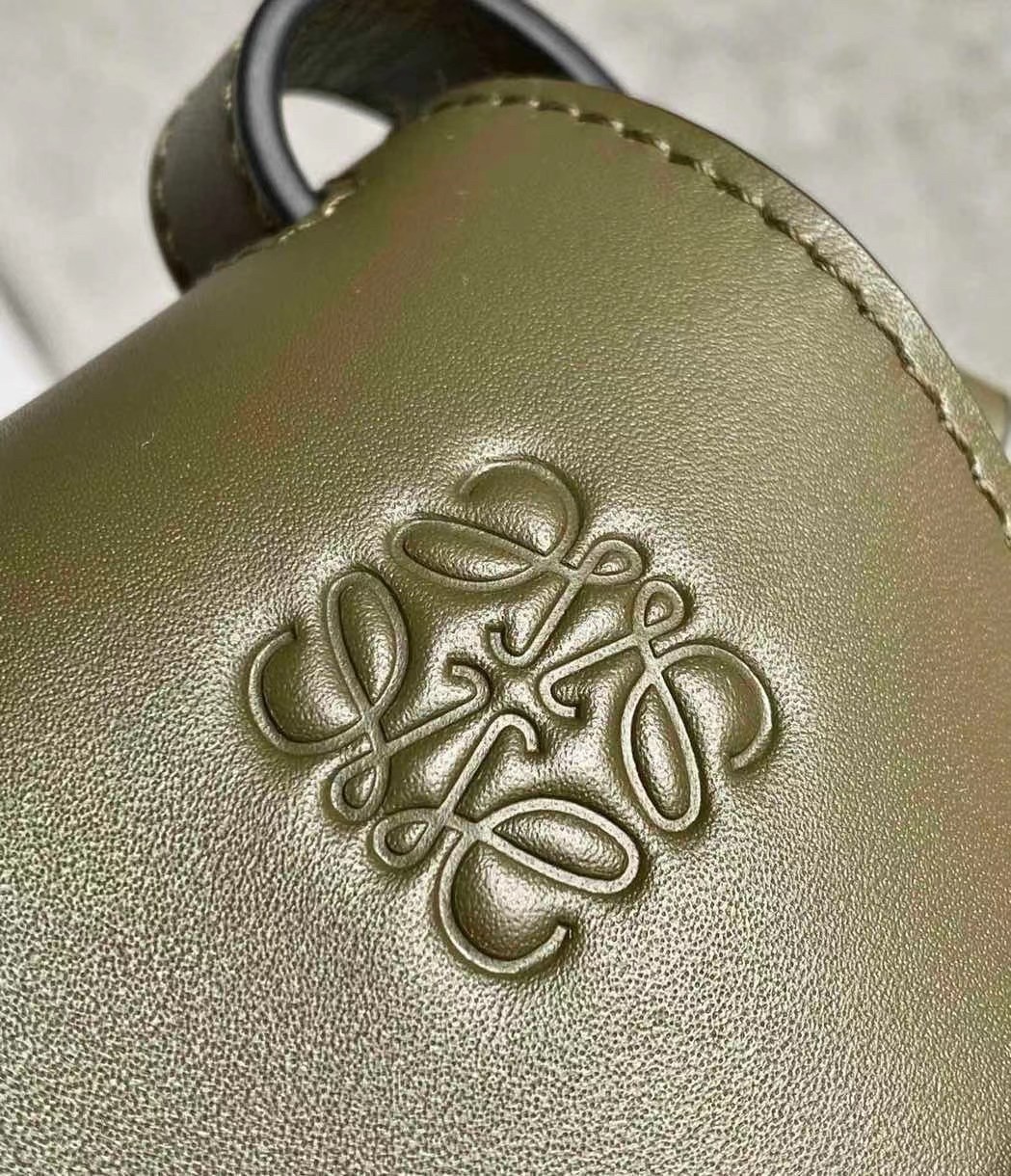 L0ew* small gate bag in green calfskin and jacquard