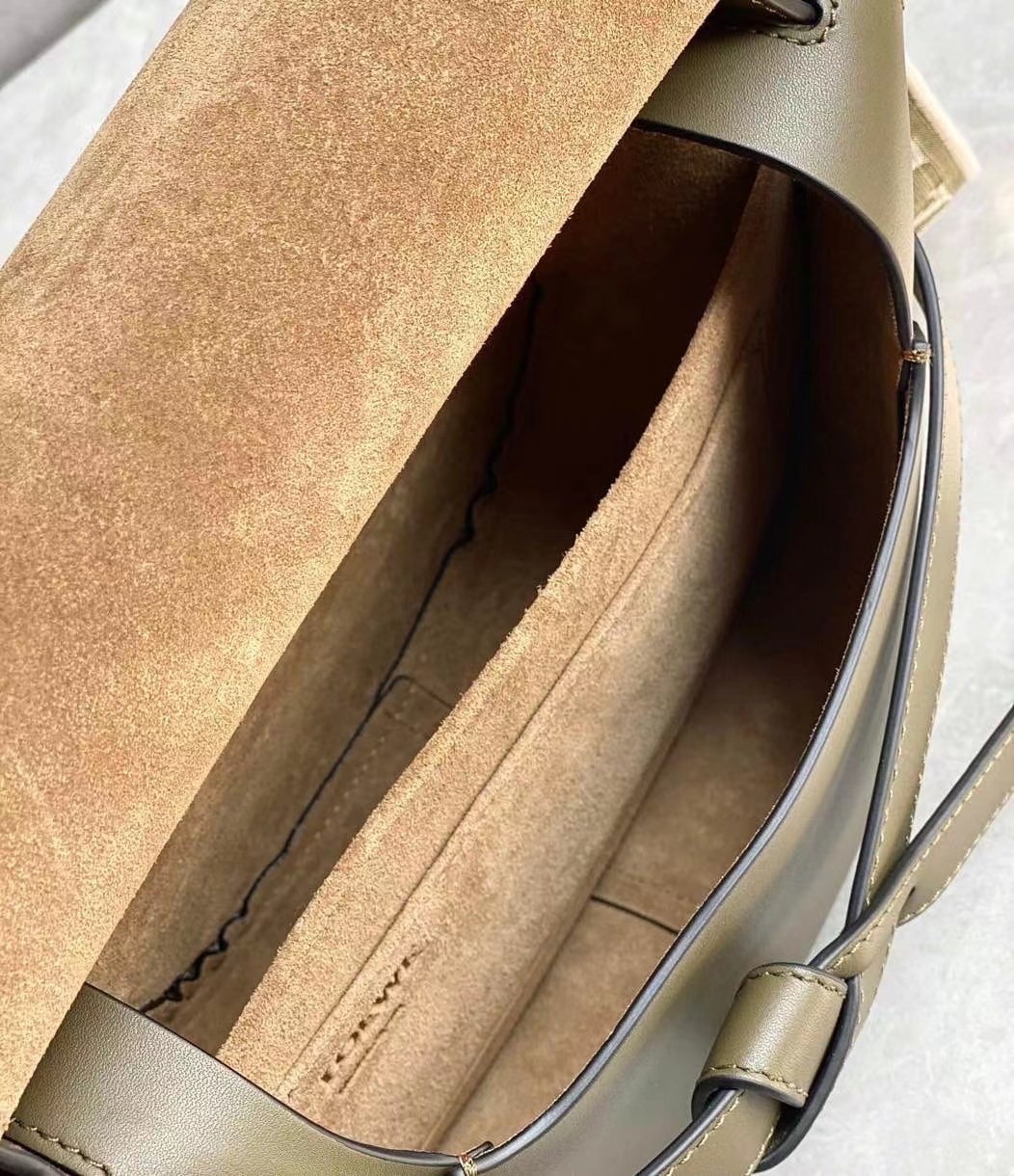 L0ew* small gate bag in green calfskin and jacquard