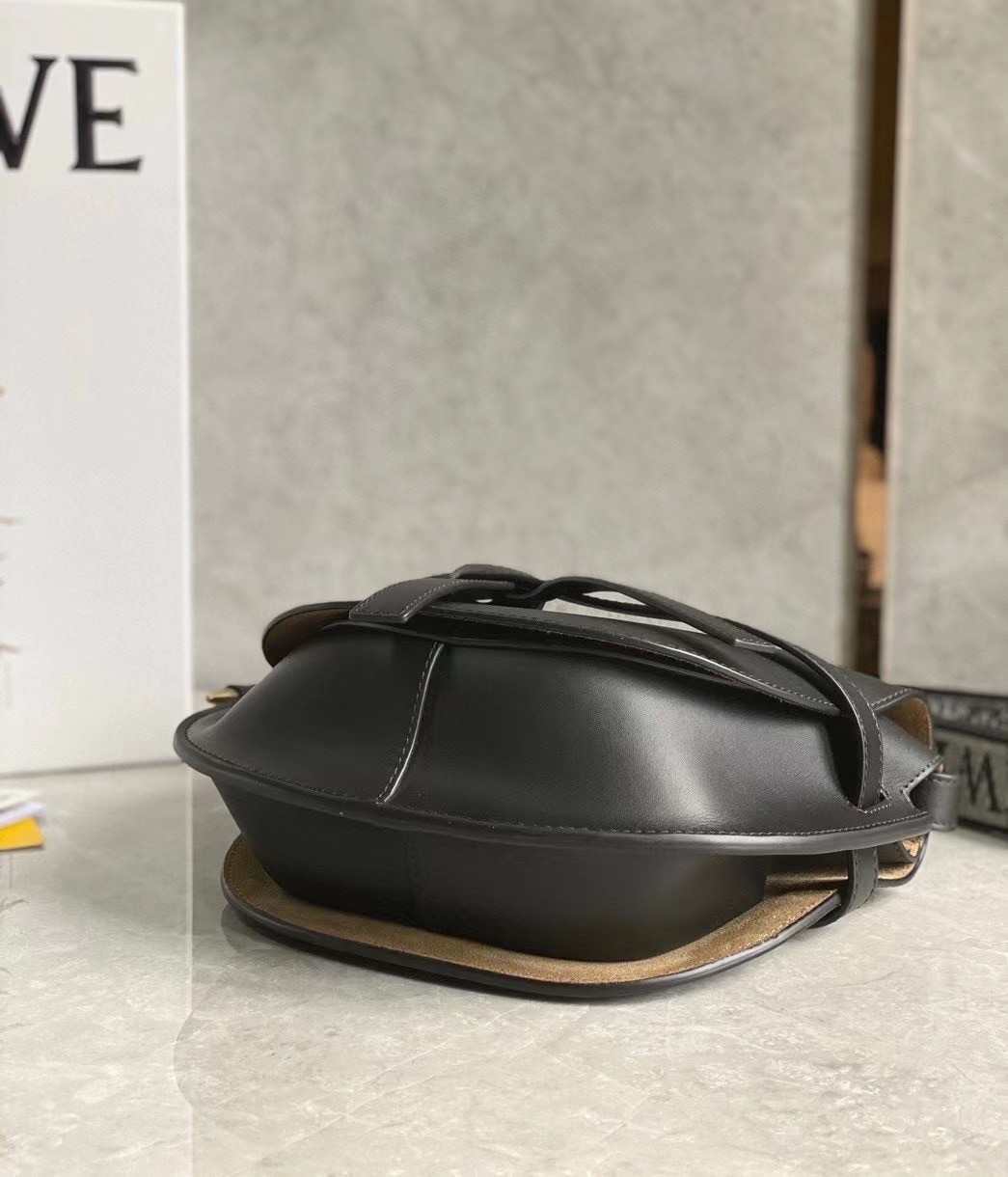 L0ew* small gate bag in black calfskin and jacquard
