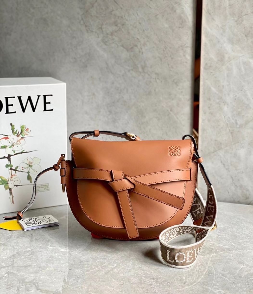 L0ew* small gate bag in tan calfskin and jacquard