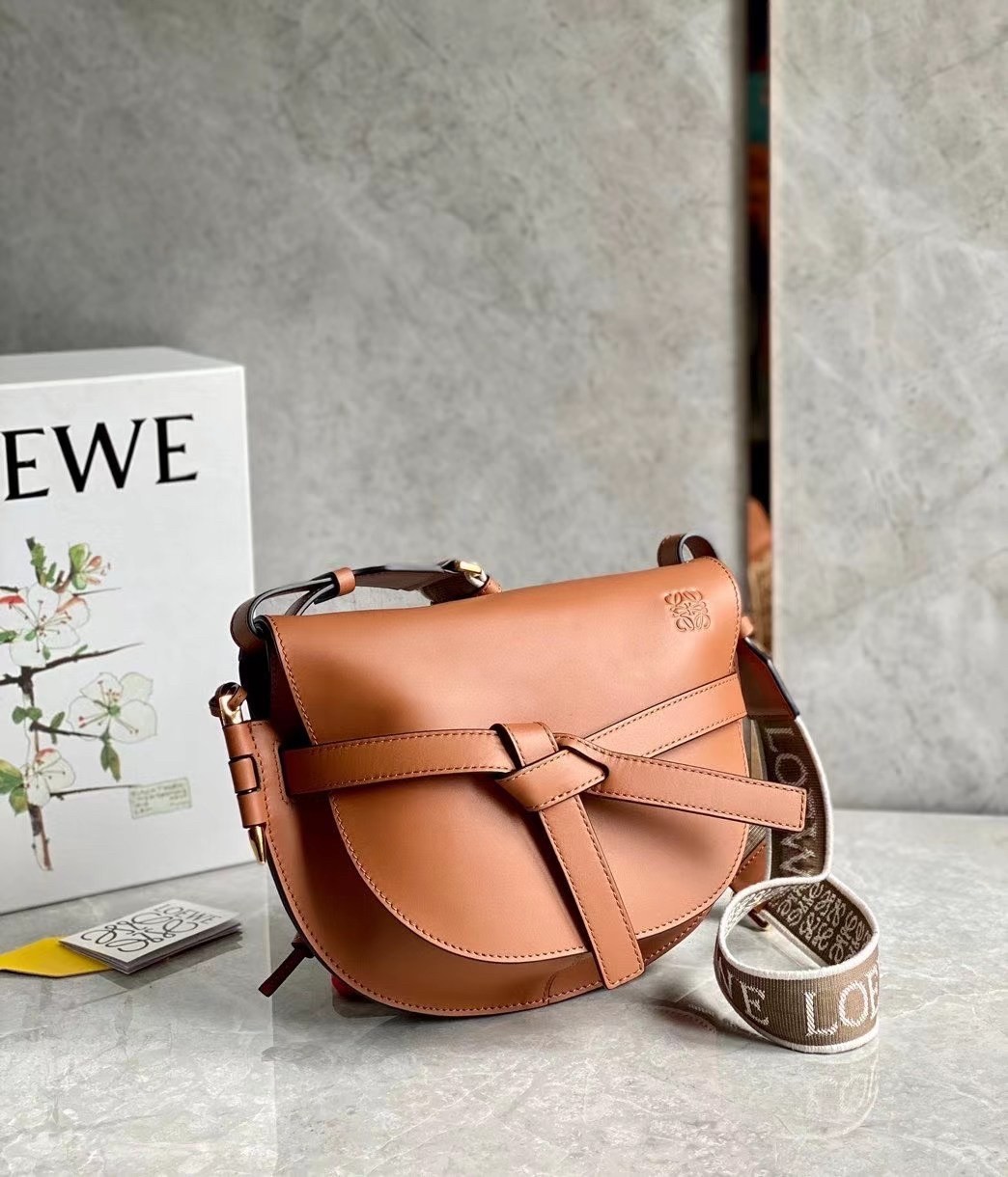 L0ew* small gate bag in tan calfskin and jacquard