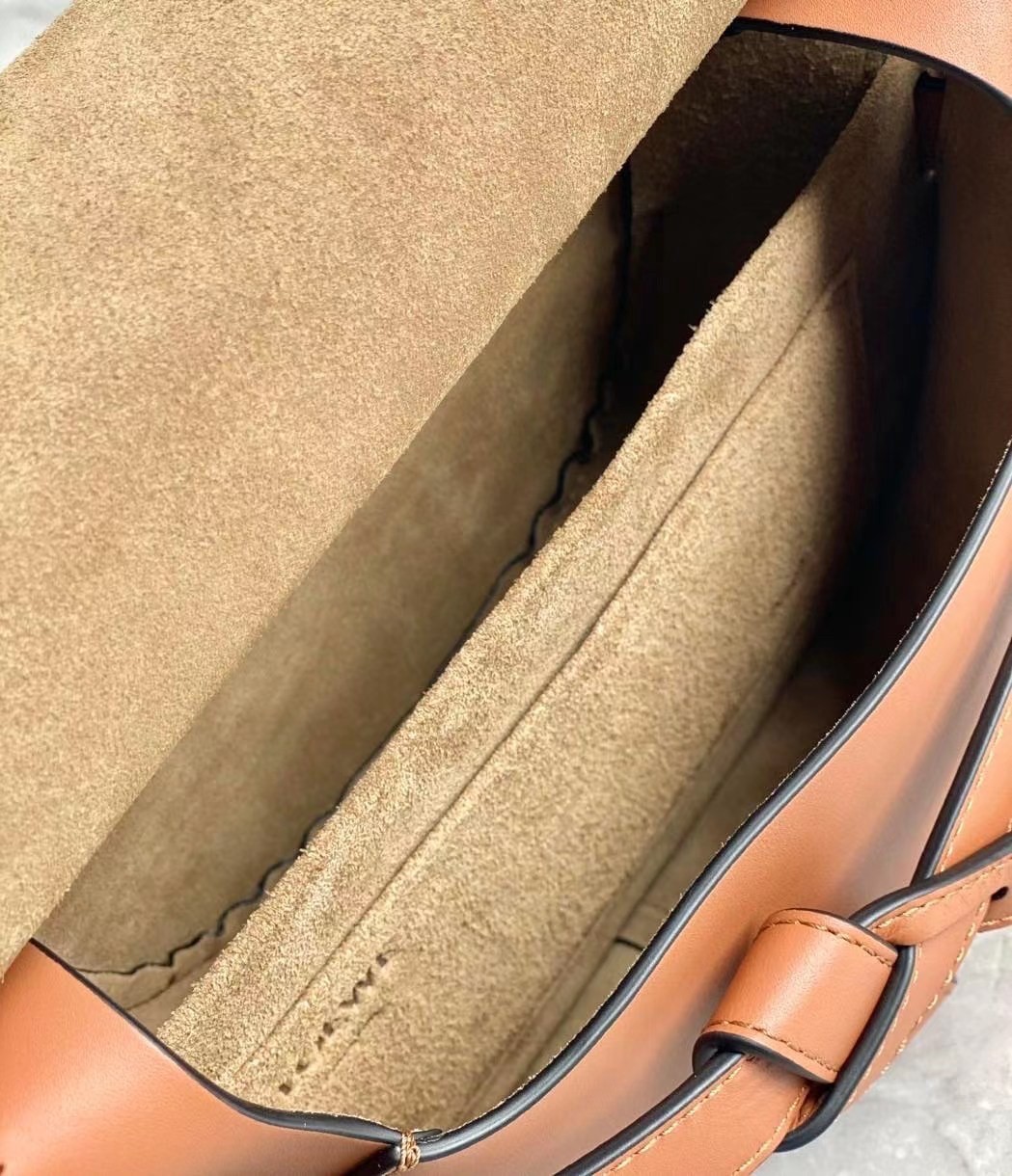 L0ew* small gate bag in tan calfskin and jacquard