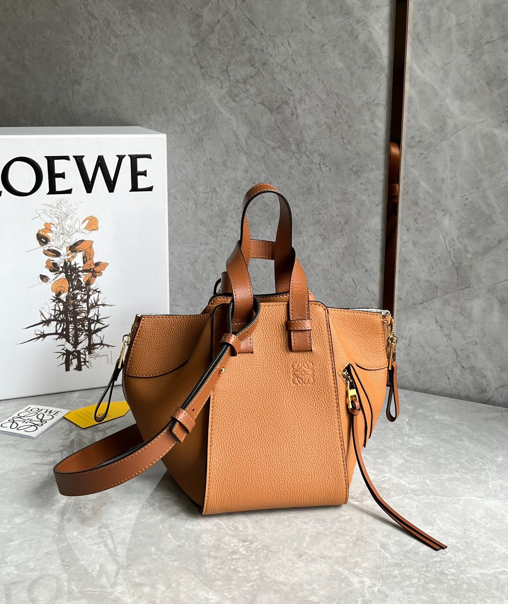 L0ew* compact hammock bag in light caramel grained calfskin