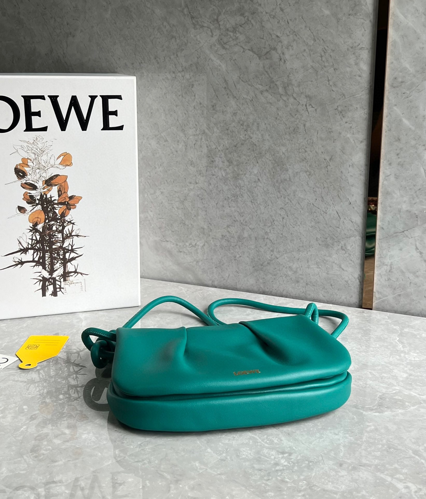 L0ew* paseo satchel bag in green nappa leather