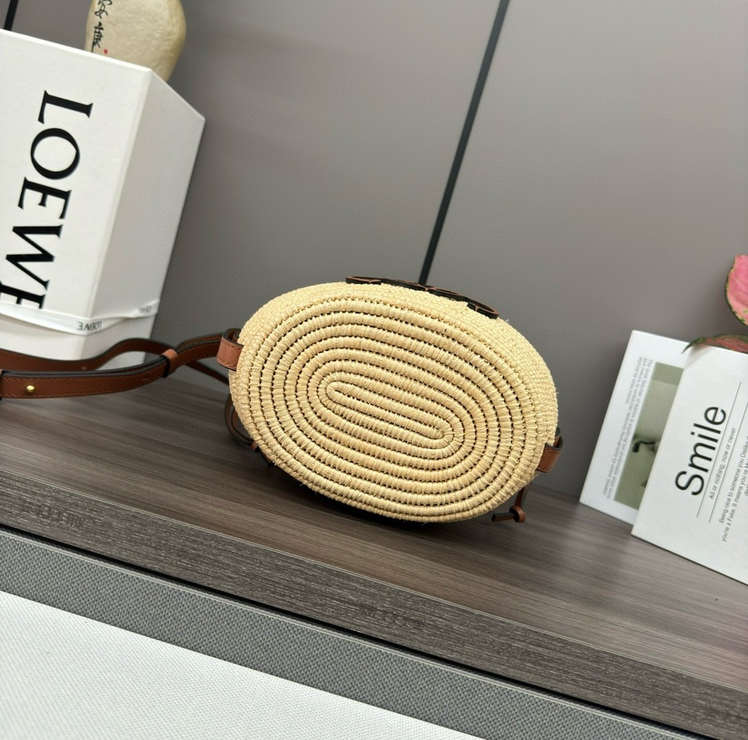 L0ew* x paula’s ibiza raffia beehive basket bag