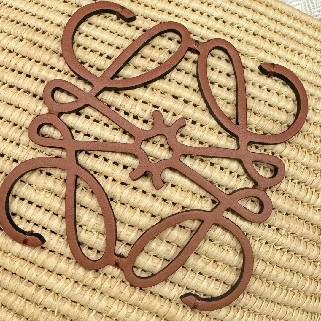 L0ew* x paula’s ibiza raffia beehive basket bag