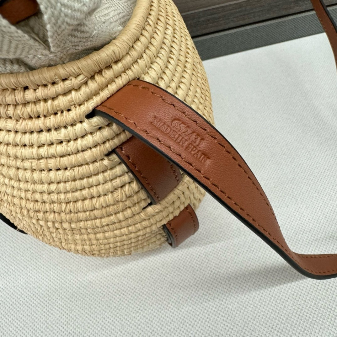 L0ew* x paula’s ibiza raffia beehive basket bag