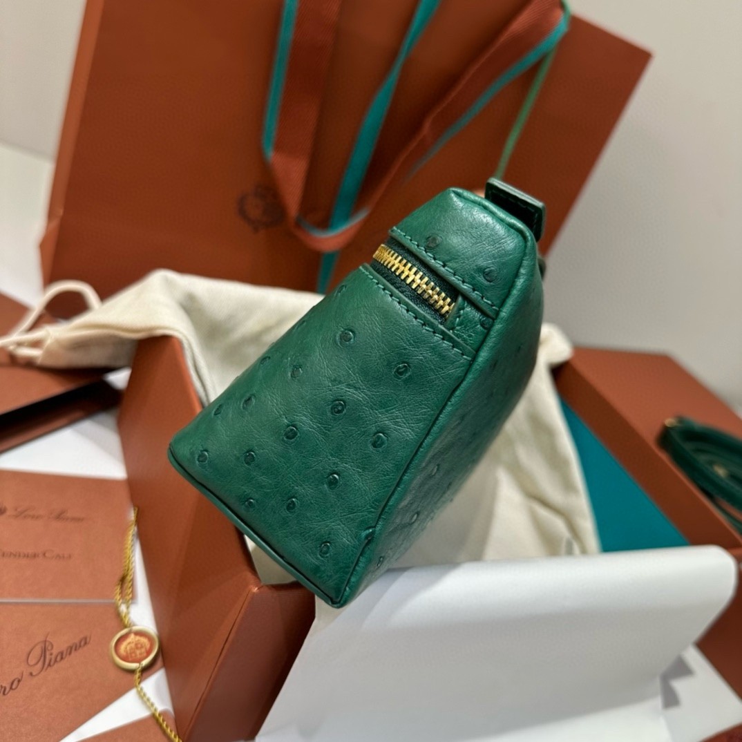 L**o p*ana extra pocket pouch l19 in green ostrich-embossed leather