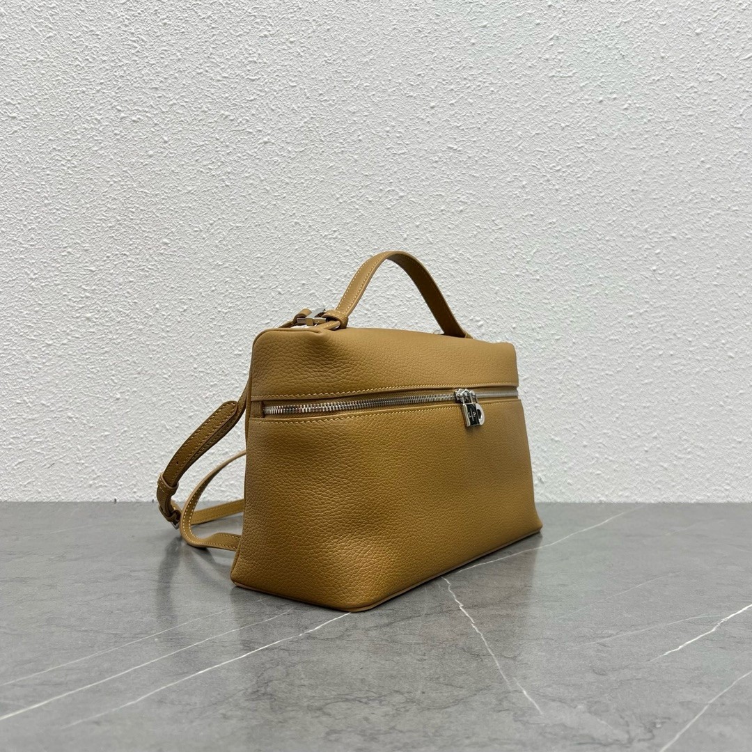 L**o p*ana extra pocket pouch l27 in chai grained leather