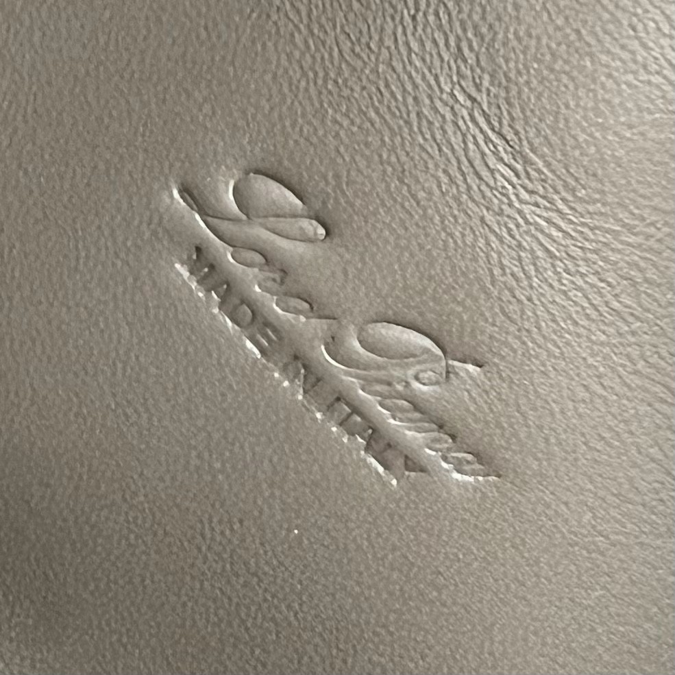 L**o p*ana extra pocket pouch l27 in taupe grained leather