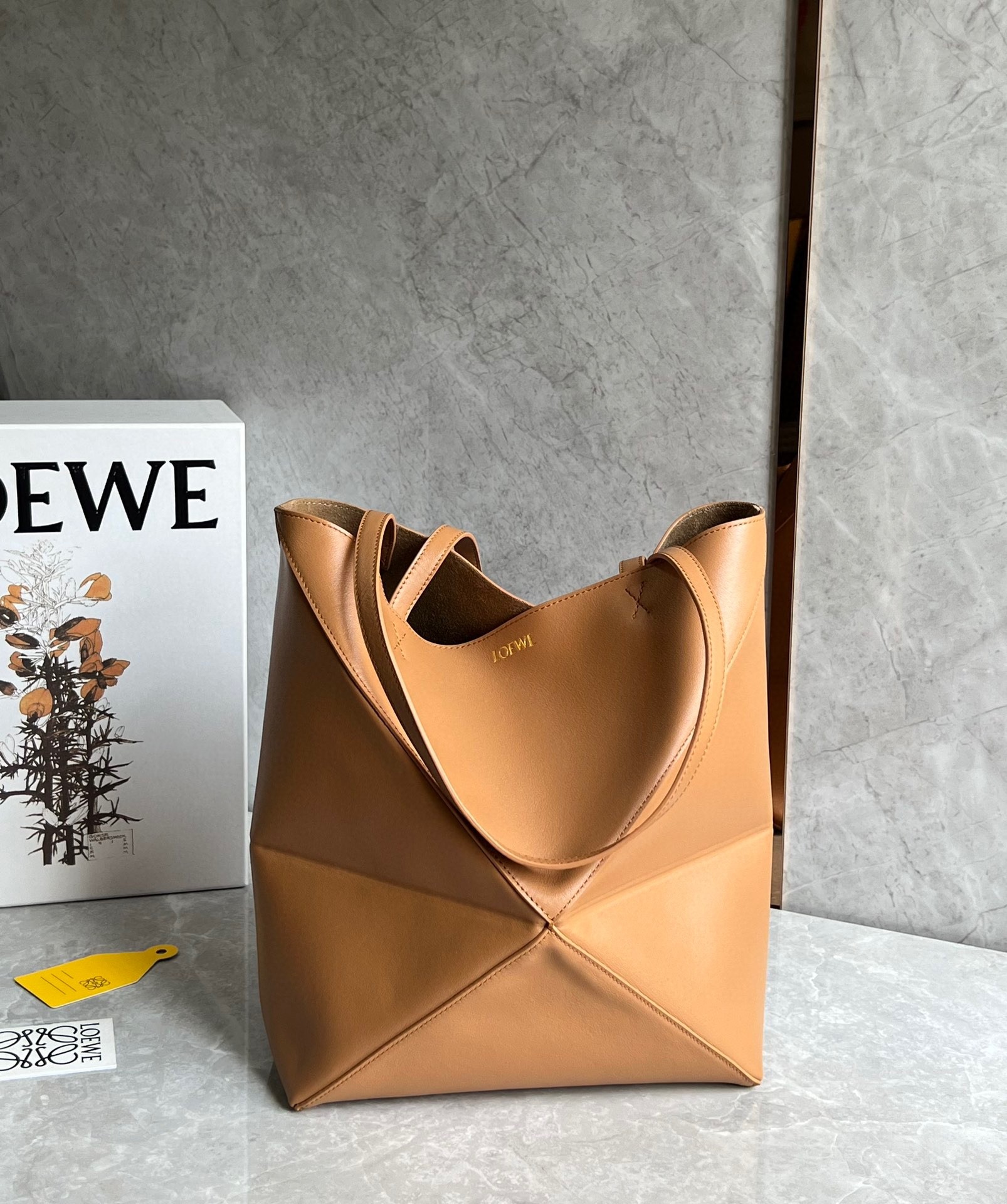 L0ew* medium puzzle fold tote bag in tan calfskin