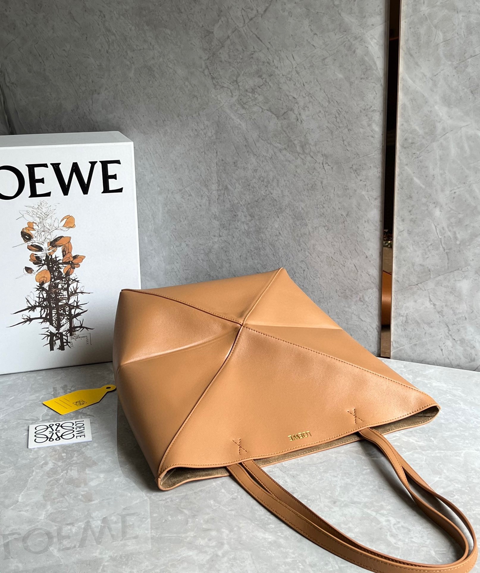 L0ew* medium puzzle fold tote bag in tan calfskin